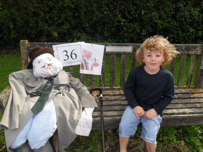 Being a good friend and 80 fabulous scarecrows
