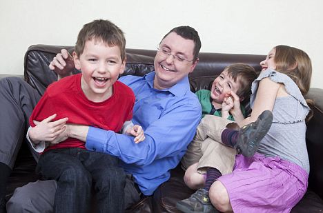 Profile of a budgeting DAD! : Reluctant House dad