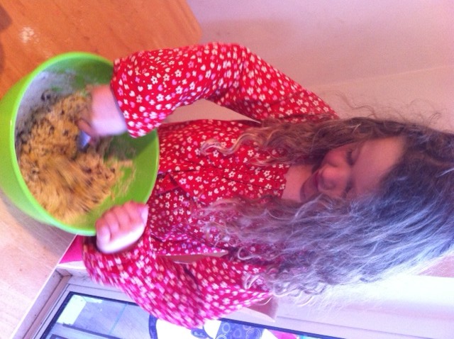 5 simple ways to get your child interested in cooking