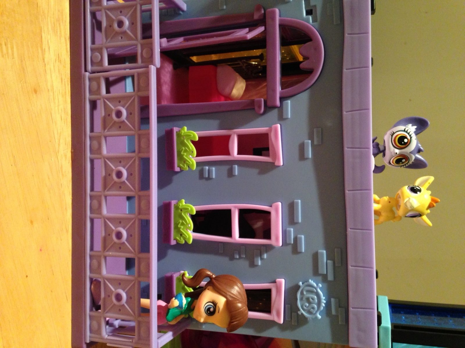 Littlest Pet Shop Playsets Review