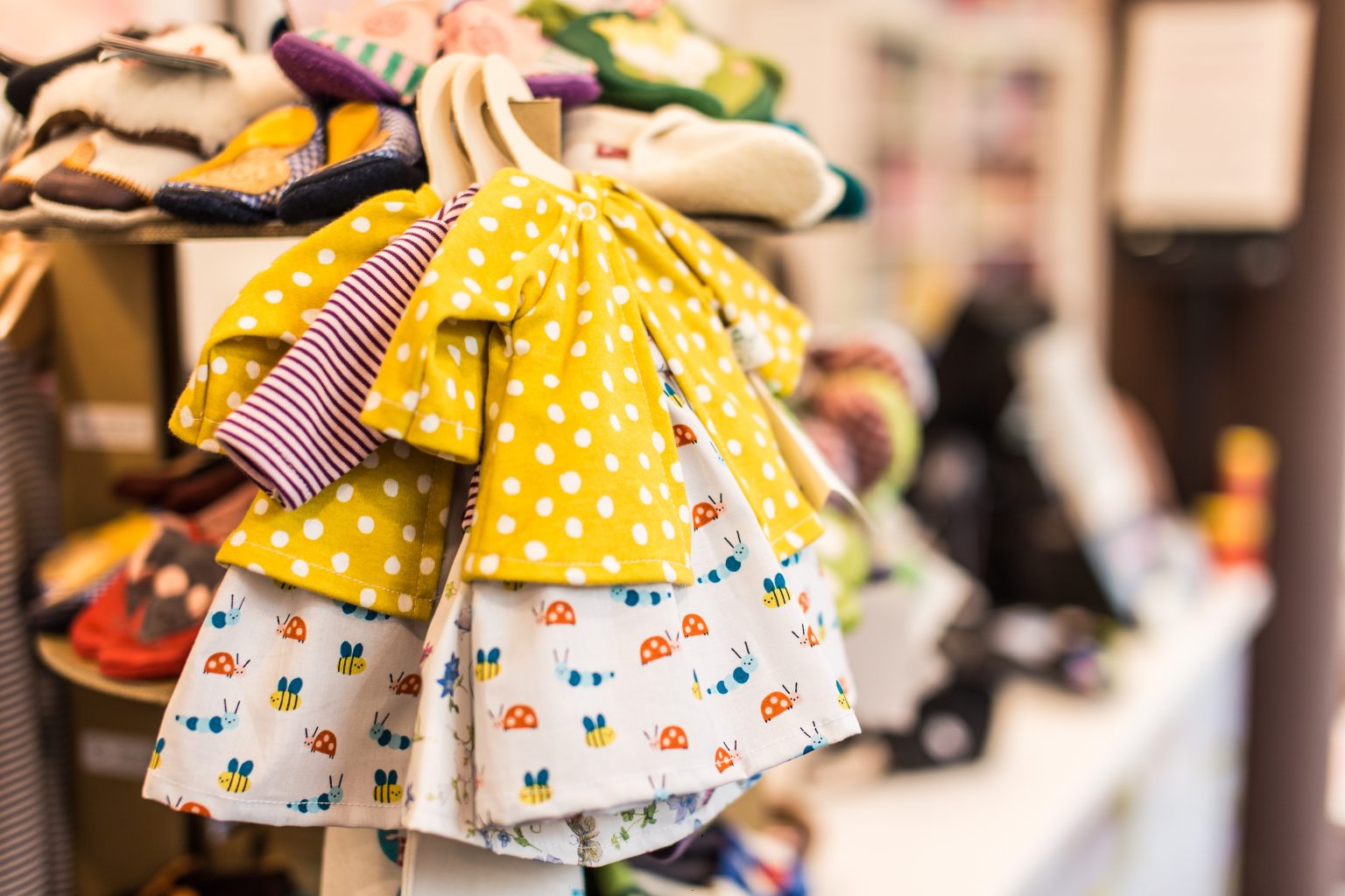 How to find the best children's clothing online Baby Budgeting