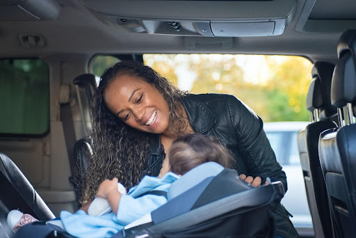 Tips on How to Safely Travel with a Newborn Baby Tips on How to Safely Travel with a Newborn Baby