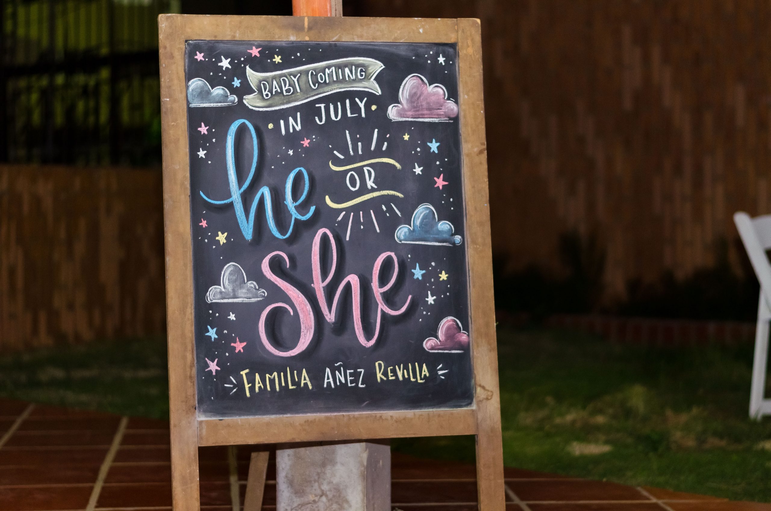 How Can I Host a Memorable Gender Reveal? How Can I Host a Memorable Gender Reveal?